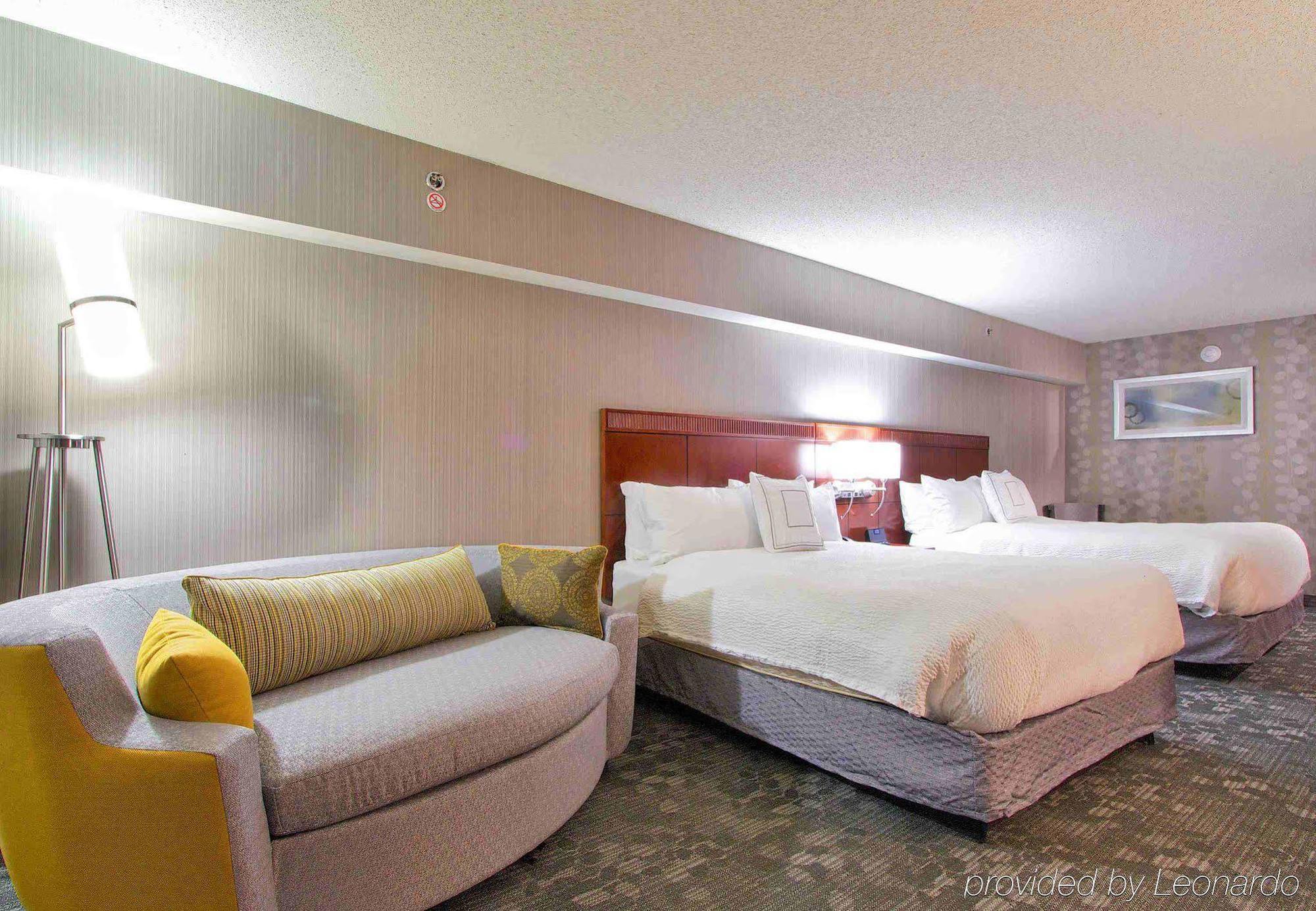 คอร์ทยาร์ด แบล็กส์เบิร์ก Hotel ภายนอก รูปภาพ